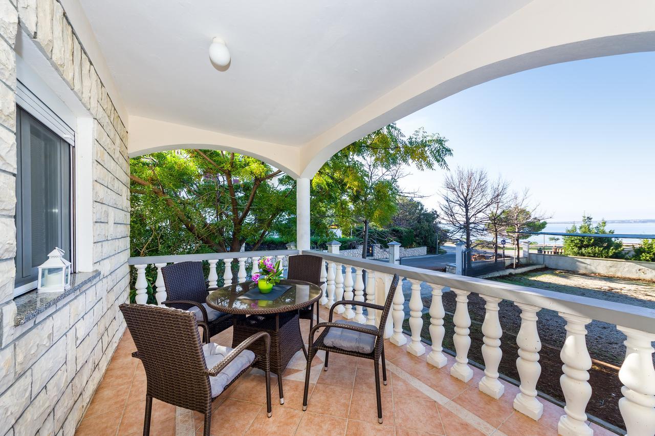 Apartment Nin - Vrsi At The Beach Екстериор снимка